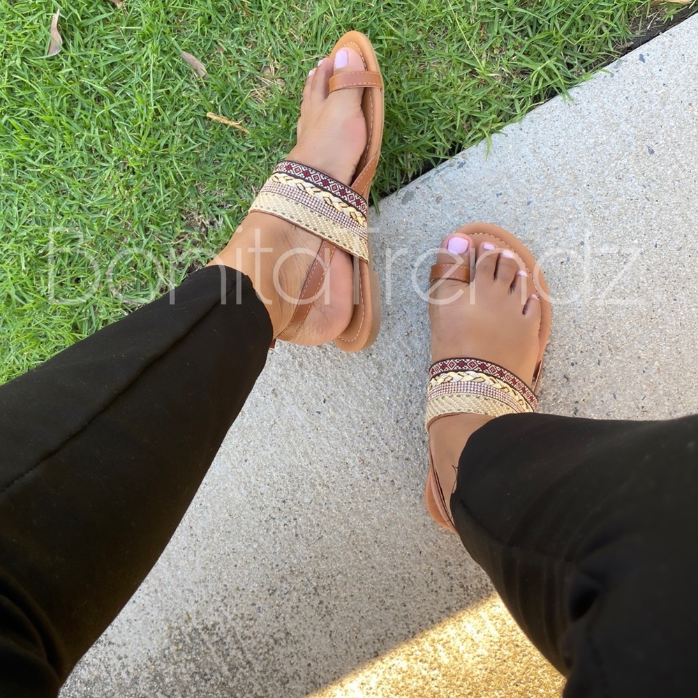 Vegan Tribal Style Toe Sandals - Picture 6 of 8